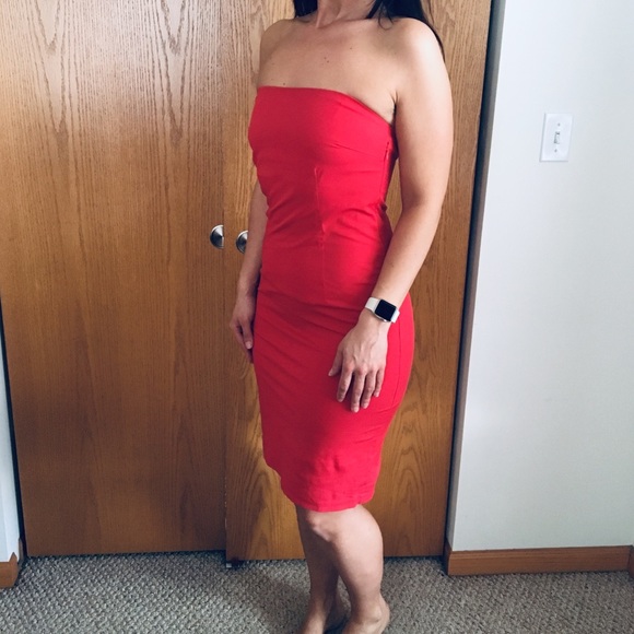J. Crew Dresses & Skirts - J. CREW CORAL STRAPLESS DRESS